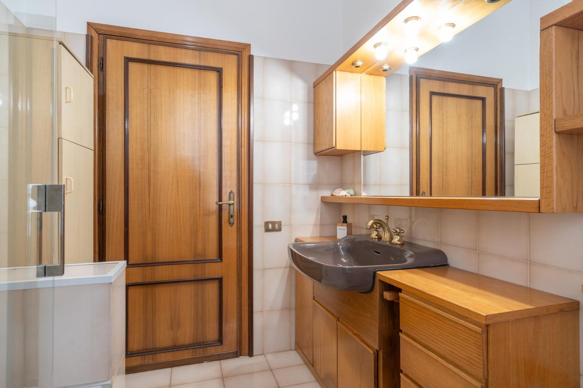 Traveler'S Retreat In Lecco Apartment Luaran gambar